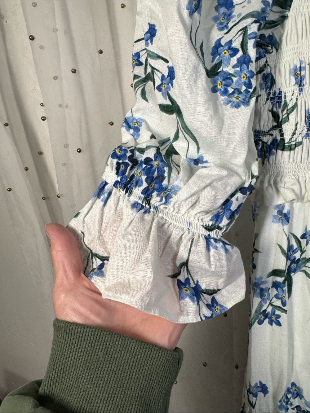 Especia NWOT Blue Floral Maxi Dress with Smocked Bodice - Picture 6 of 7